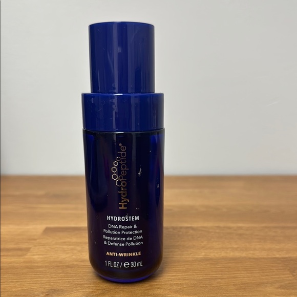 HydroPeptide Blue Anti-Wrinkle Moisturizer 30 ml / 1 fl
Oz - Picture 2 of 2